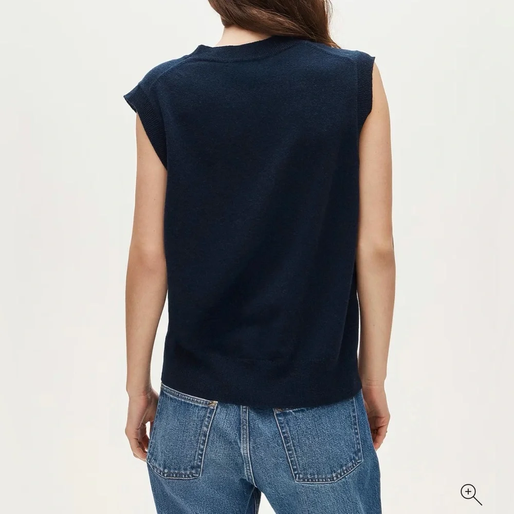 J CREW MEDIUM Cashmere relaxed sweater-vest‎ CM660